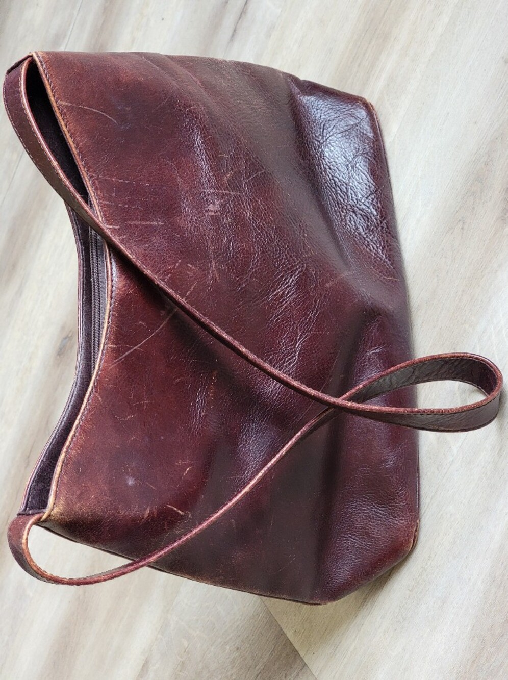 Vintage Feet First Oxblood Genuine Leather Shoulder Bag - Picture 2 of 10
